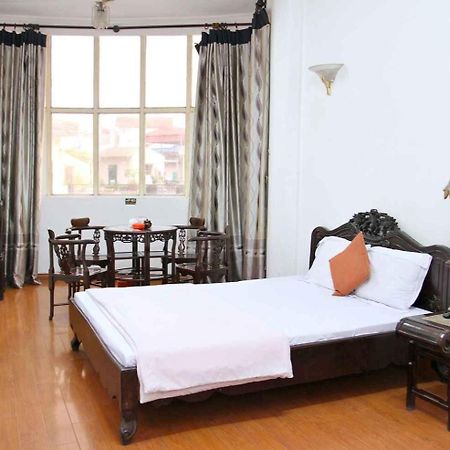 Hoang Cuong Hotel 15 Nguyen Thai Hoc Hanoi Exterior photo
